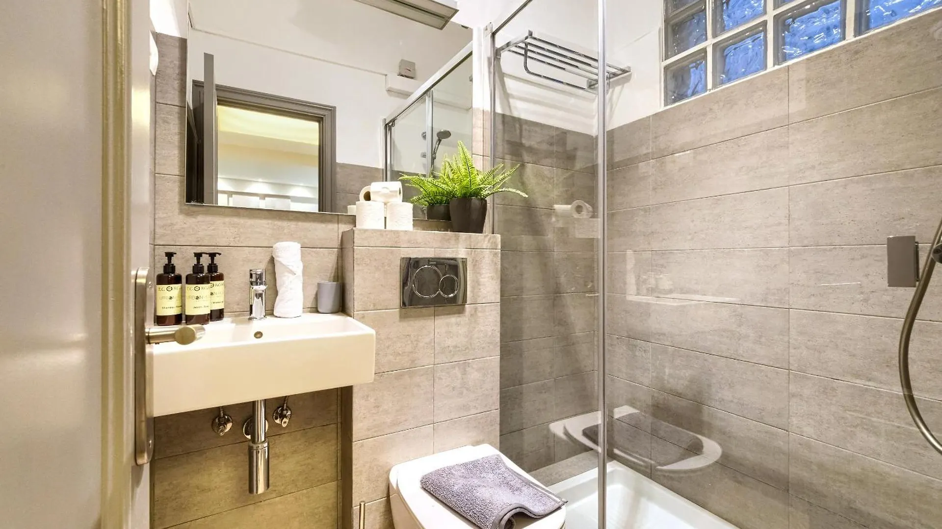 アパート ビルバオTristan Vivienda Turistica De Diseno Con Acアパートメント
